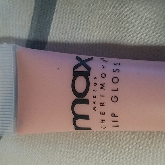 Cherimoya Max Nude Lip Glosses(set of 3) - Picture 6 of 6